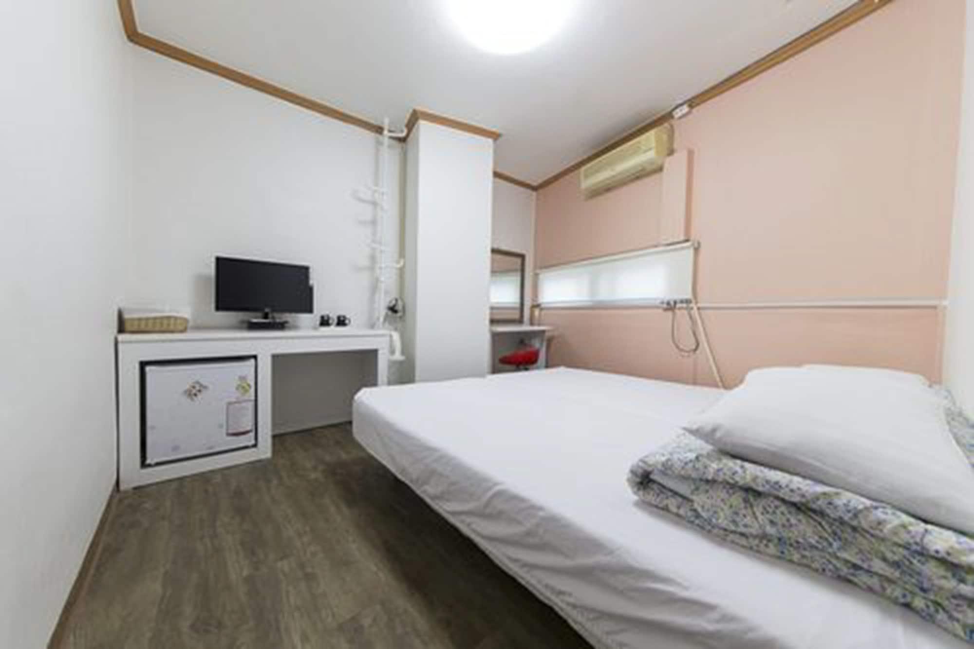 Hostel Metro Сеул Экстерьер фото
