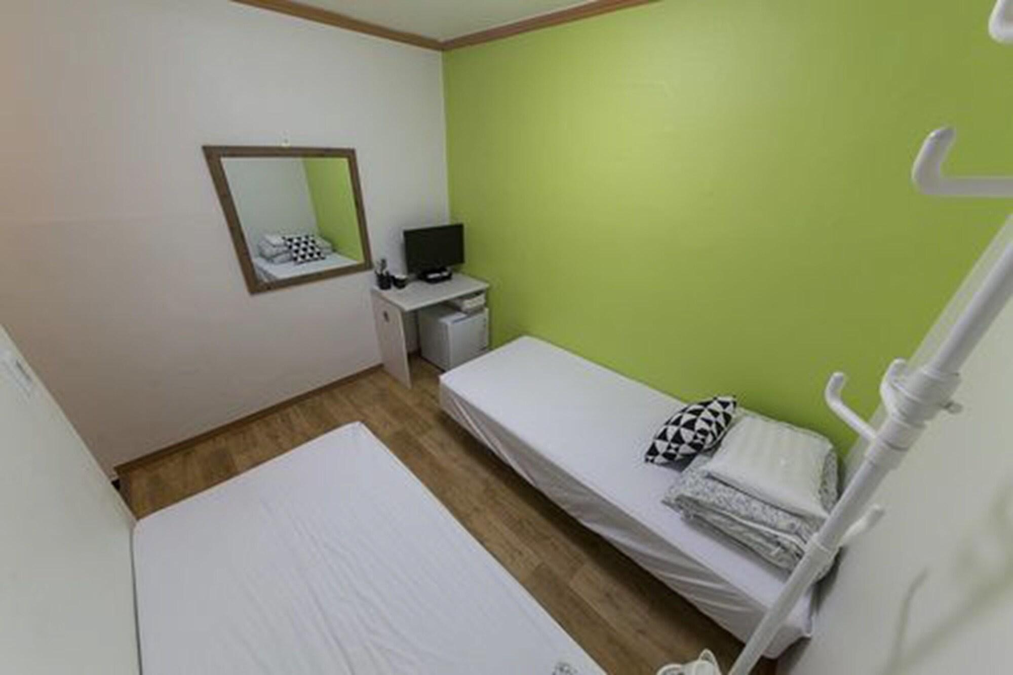 Hostel Metro Сеул Экстерьер фото