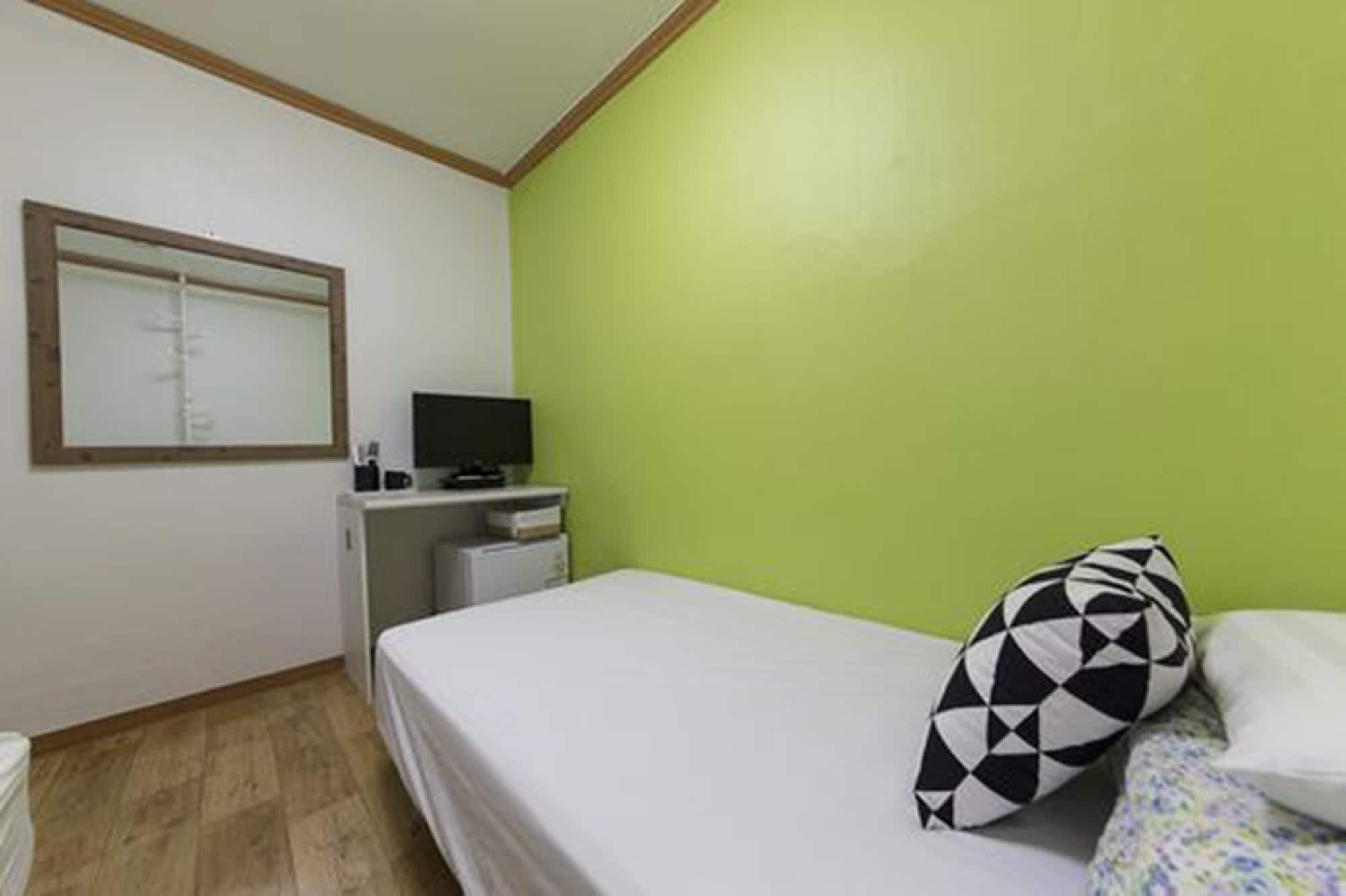 Hostel Metro Сеул Экстерьер фото